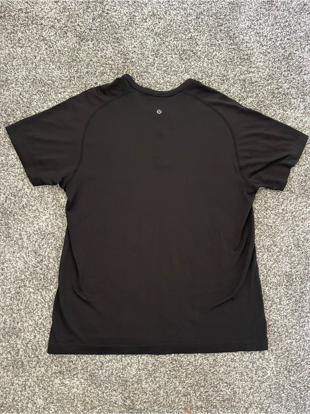 lululemon athletica Men’s Black Short-Sleeve Performance Tee